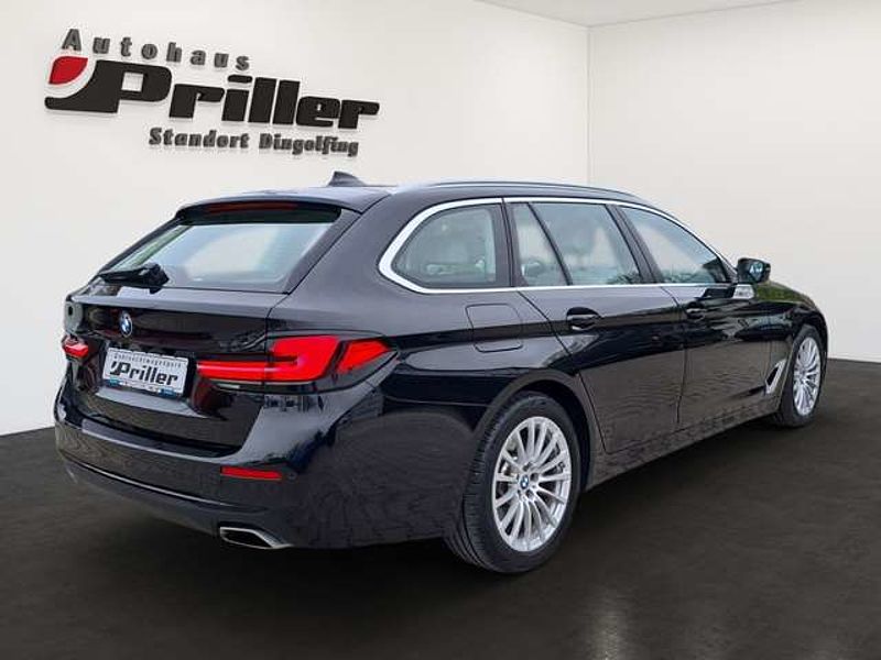 BMW 530 d xDrive Touring/Laser/HUD/Panorama/Leder